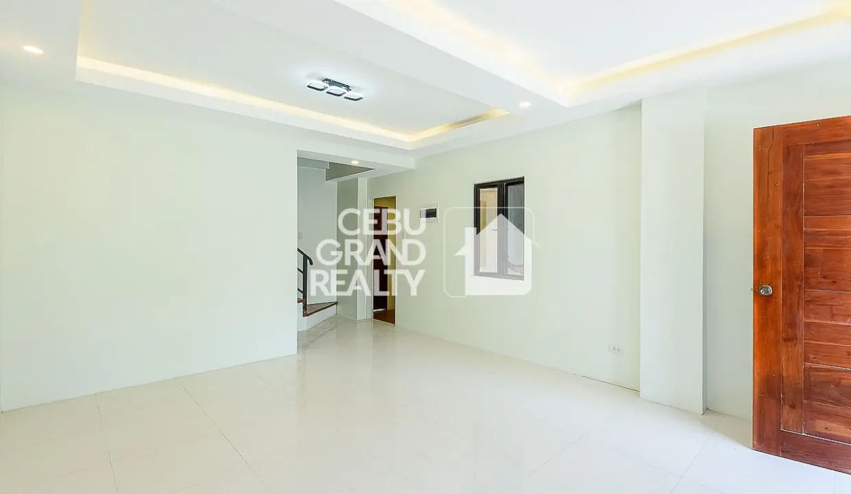 RHMGH1 Sleek Modern Townhouse with Spacious Balcony and Carport in Lahug - Cebu Grand Realty (2)