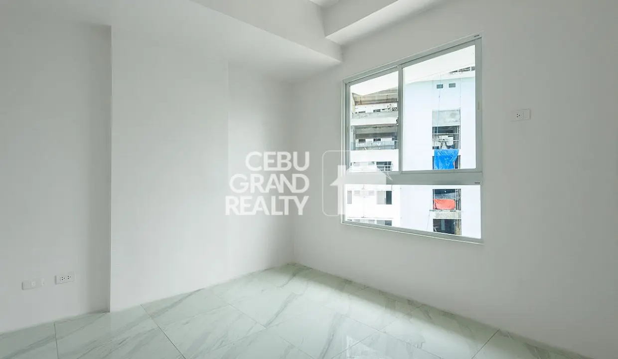 SRBCMT1 Bright Unfurnished Condo with Panoramic City Views in Guadalupe - Cebu Grand Realty (6)