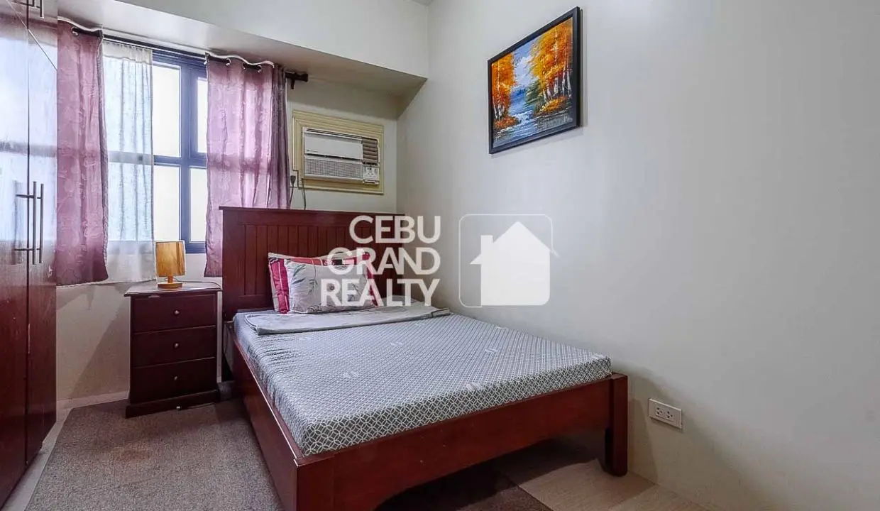 SRBHO4 Cozy Condo with Master En-Suite and Spacious Living Area in Cebu City - Cebu Grand Realty (10)