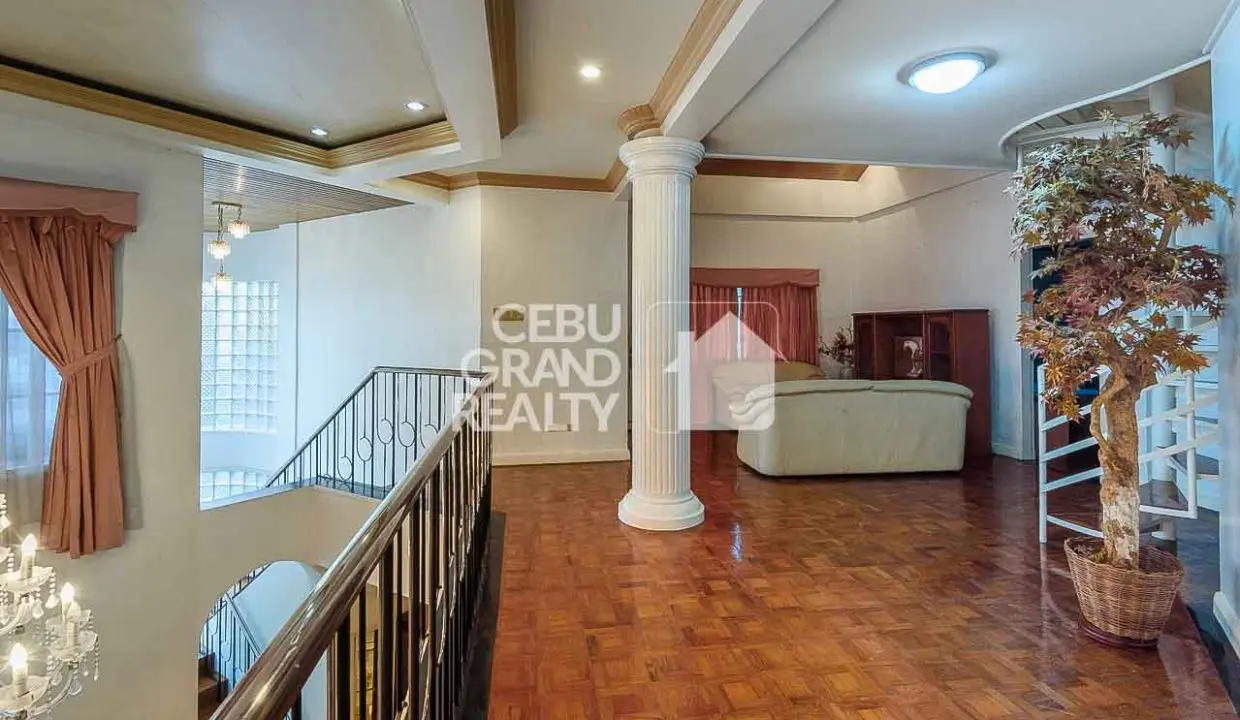 SRBML100 Exquisite Family House in with Timeless Design in Maria Luisa Estate Park - Cebu Grand Realty (16)