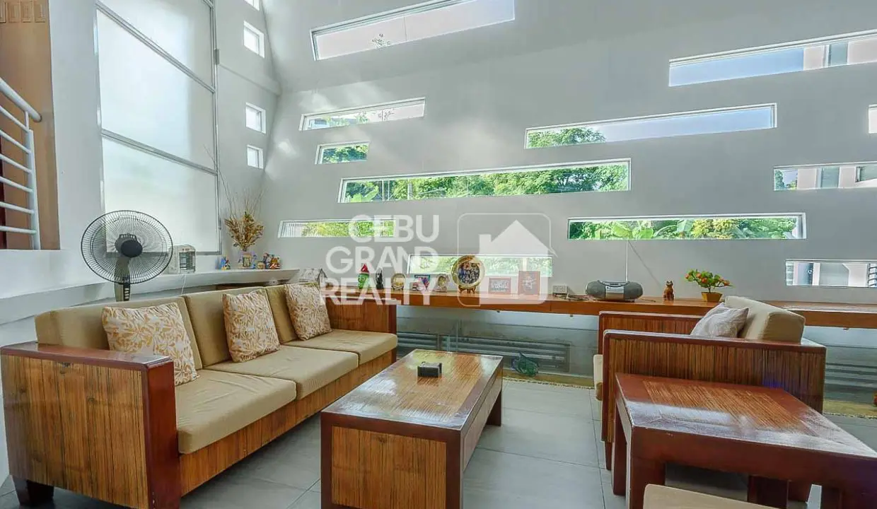 SRBML101 Stylish Multi-Level Home with Scenic Outdoor Views - Cebu Grand Realty (7)