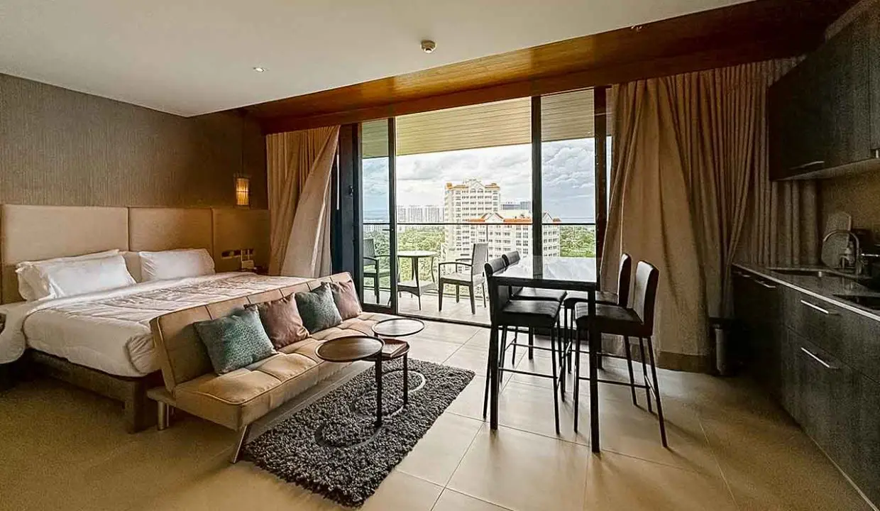 RCTRF3 Luxurious Studio with Panoramic Ocean Views in The Reef Island Resort - Cebu Grand Realty (1)