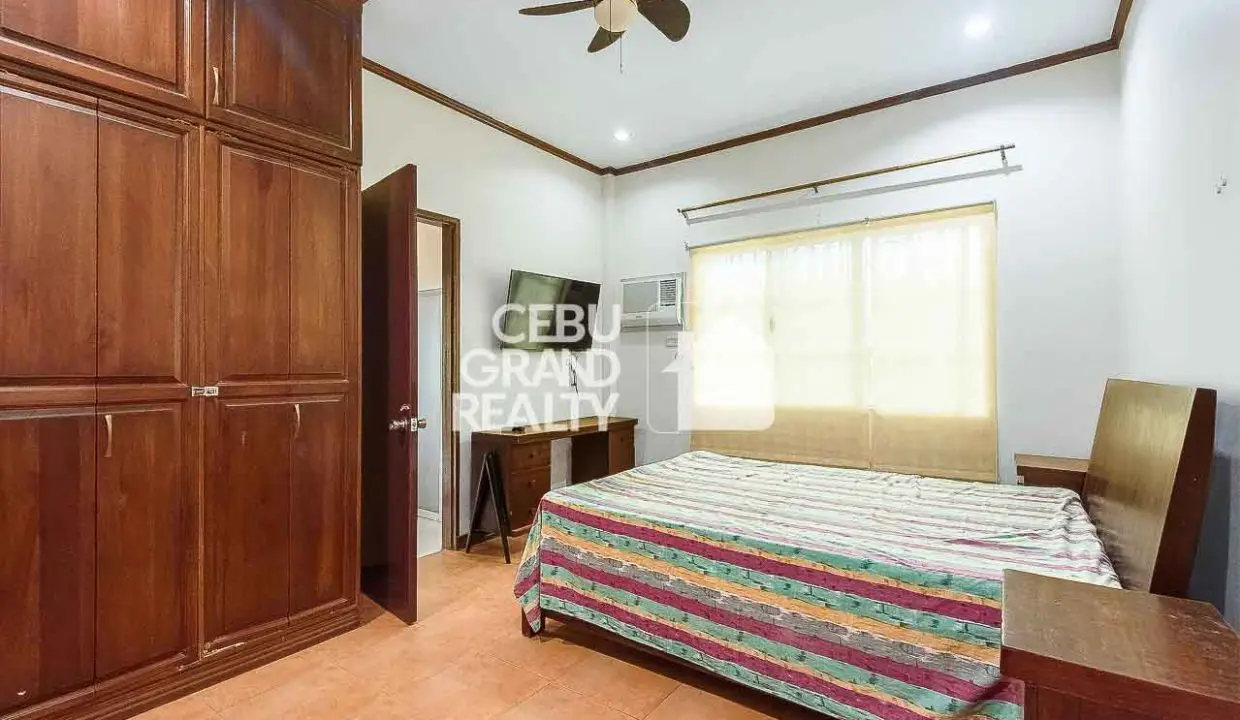 RHSUH6 Elegant Family Home with Ample Outdoor Space in Talamban - Cebu Grand Realty (14)