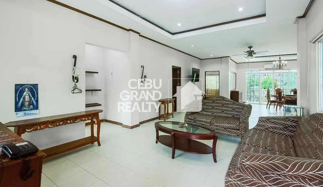 RHSUH6 Elegant Family Home with Ample Outdoor Space in Talamban - Cebu Grand Realty (2)