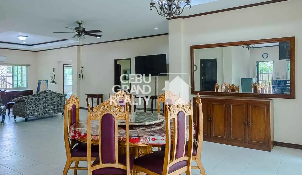 RHSUH6 Elegant Family Home with Ample Outdoor Space in Talamban - Cebu Grand Realty (4)