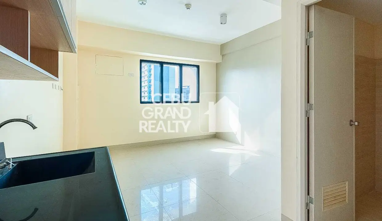 SRBEN2 Contemporary Studio Unit with City Views in Mandaue City - Cebu Grand Realty (1)