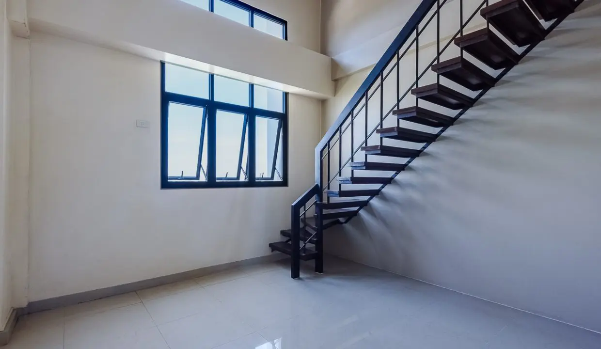 SRBEN3 Spacious Loft Condo with Stunning City Views in Mandaue - Cebu Grand Realty (2)