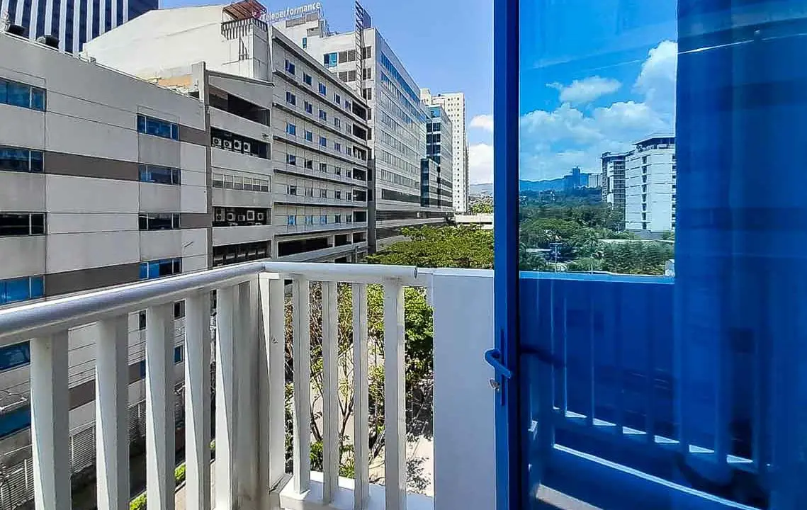 SRBTEP6 Contemporary Condo with Spacious Layout Views in 38 Park Avenue - Cebu Grand Realty (7)