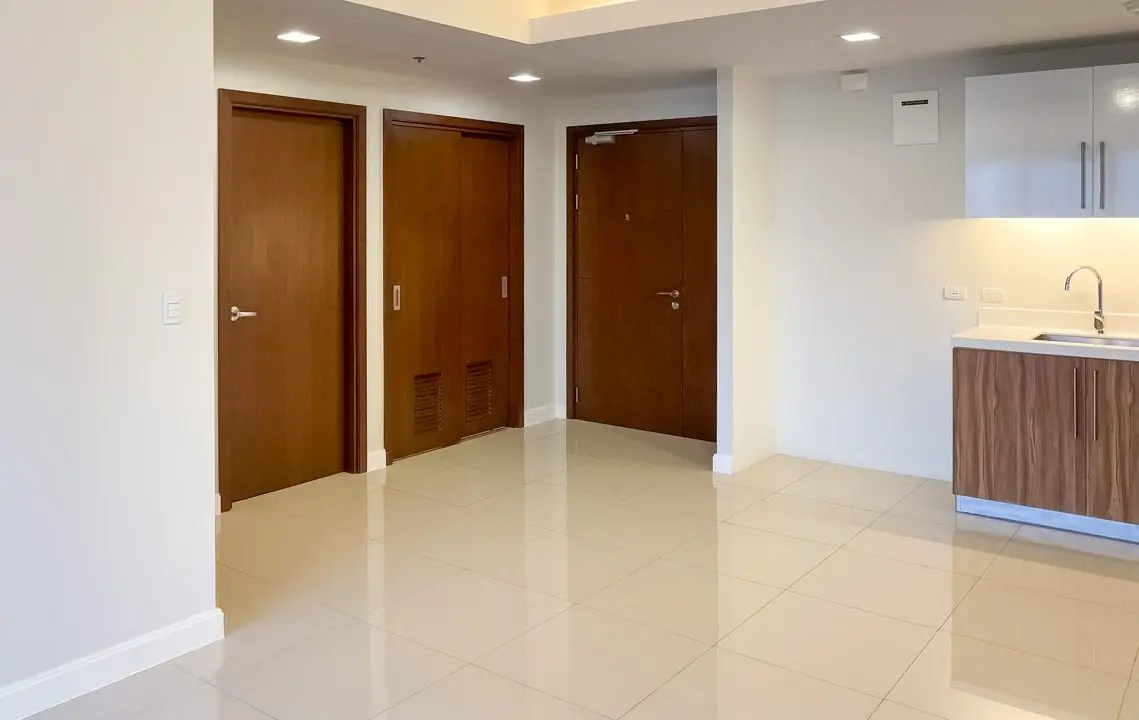 SRDALC3 Elegant High-Rise Condo with Open-Plan Living in Cebu - Cebu Grand Realty (3)