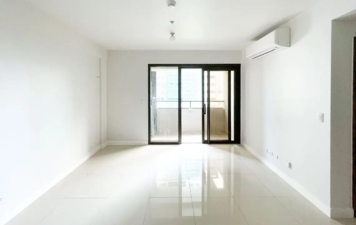 SRDALC4 Stunning 1 Bedroom Condo with Premium Amenities in the Alcoves - Cebu Grand Realty (1)