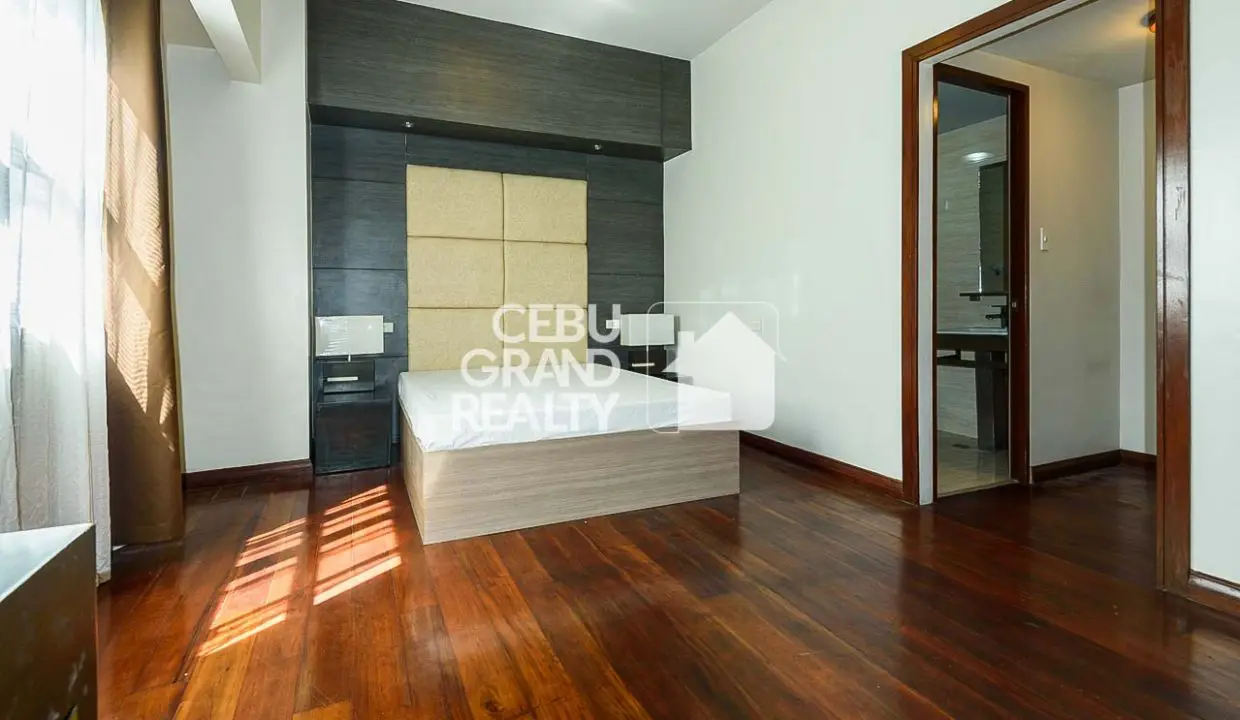 RCAV35 Contemporary Condo with Open Layout in Avalon Condominium - Cebu Grand Realty (9)