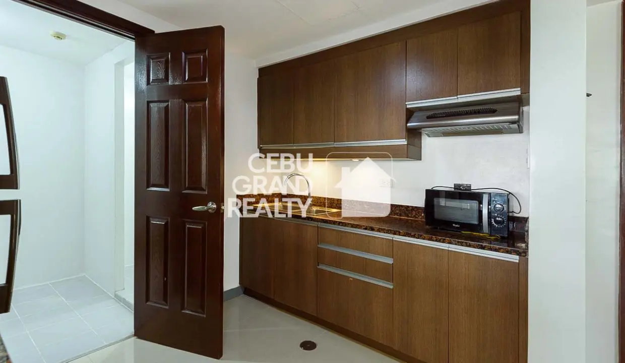 RCAV36 Cozy Condo with Open-Plan Living and Dining in Avalon Condominium - Cebu Grand Realty (4)