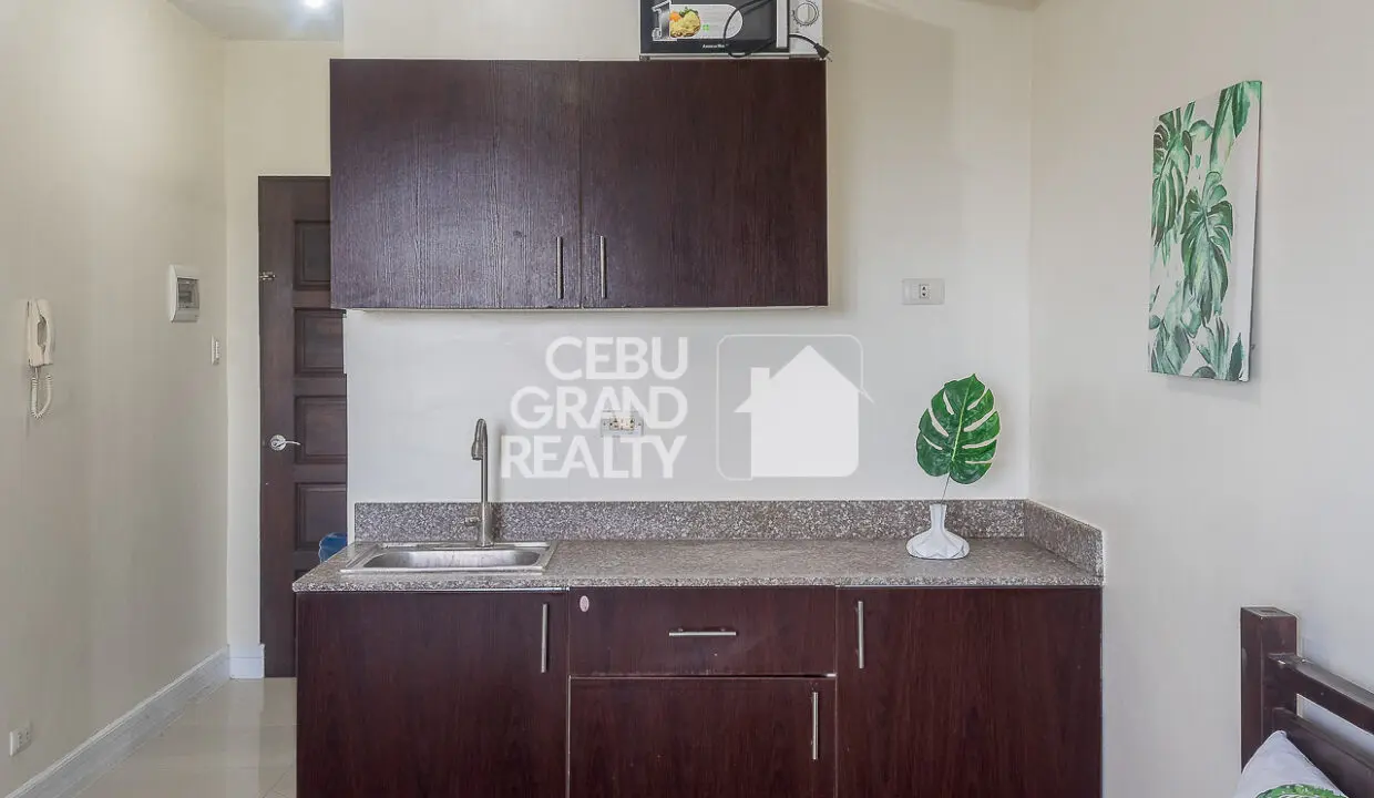 RCGR3 Affordable Studio for Rent in Grand Residences - Cebu Grand Realty 4