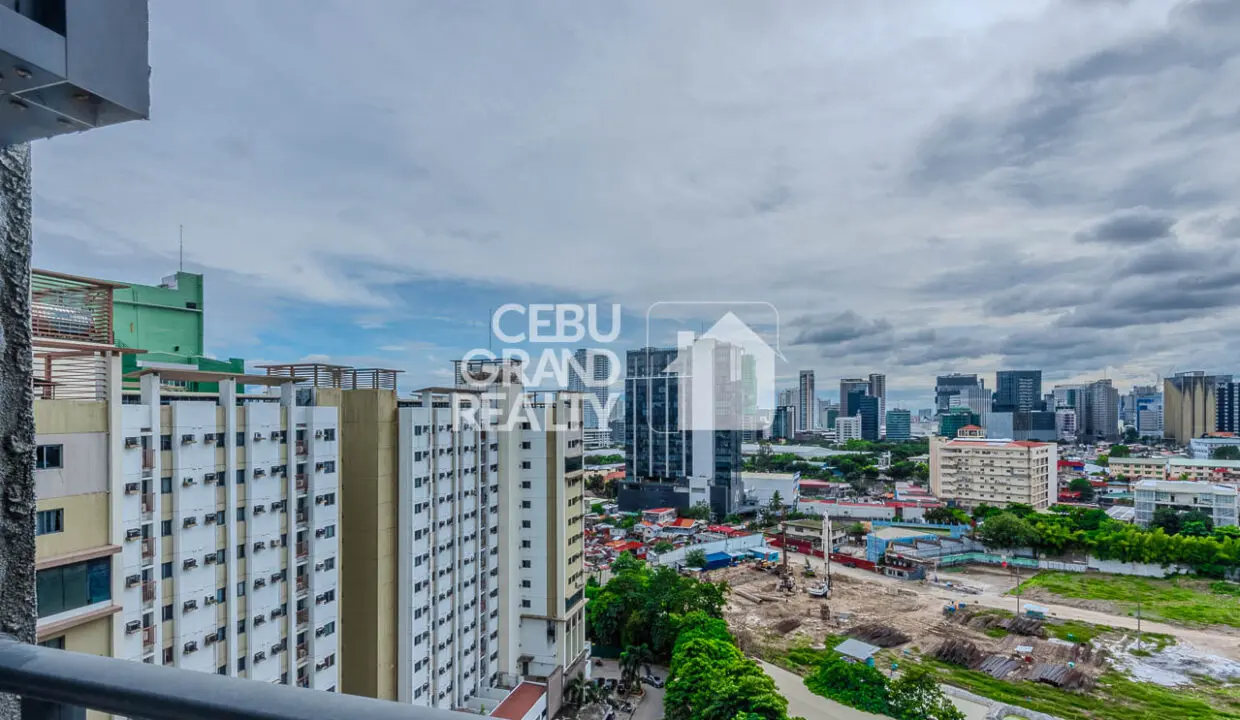 RCGR4 Furnished Studio with Balcony and City View in Grand Residences - Cebu Grand Realty 8