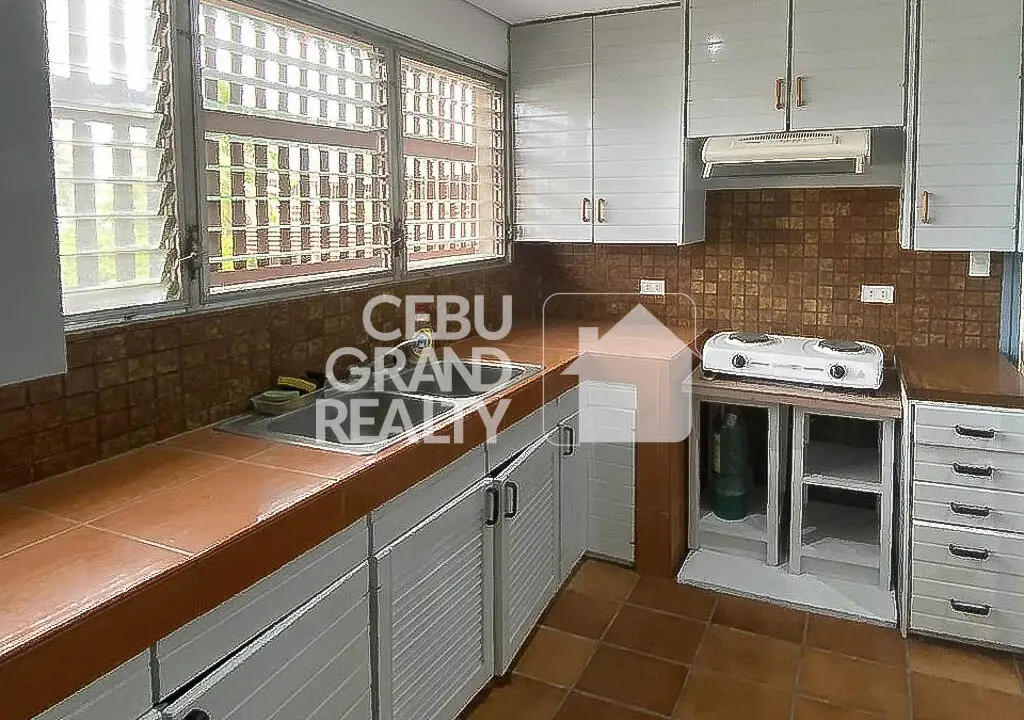 RCMC1 Bright and Spacious 3 Bedroom Condo in Cebu - Cebu Grand Realty 6