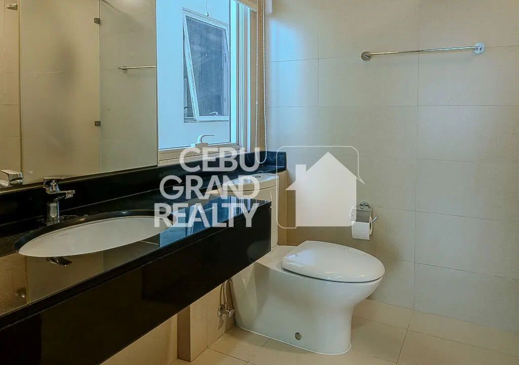 RCTS23 2 Bedroom Luxury Condo in 1016 Residences - Cebu Grand Realty 12