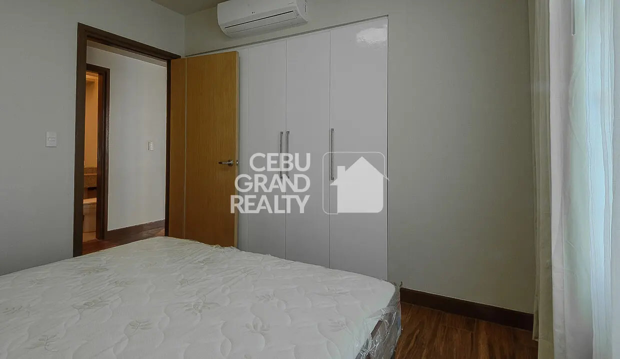 RCTS23 2 Bedroom Luxury Condo in 1016 Residences - Cebu Grand Realty 7