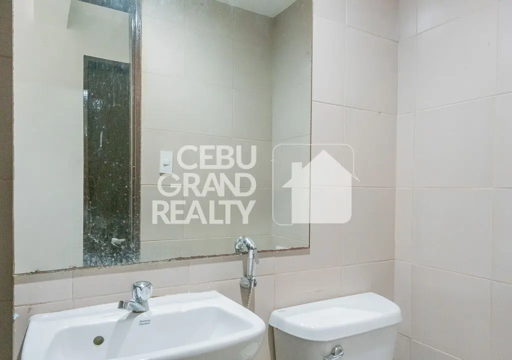 RHNH1 Tranquil House for Rent with Balcony and Pool in Lahug - Cebu Grand Realty 23