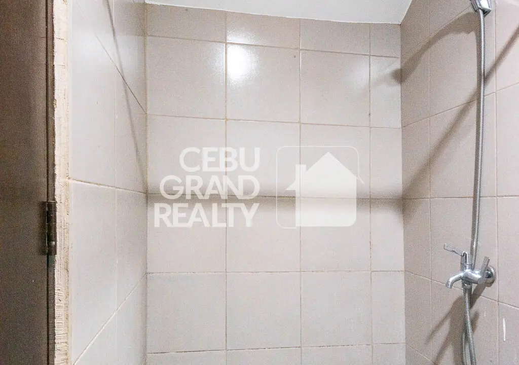 RHNH1 Tranquil House for Rent with Balcony and Pool in Lahug - Cebu Grand Realty 24