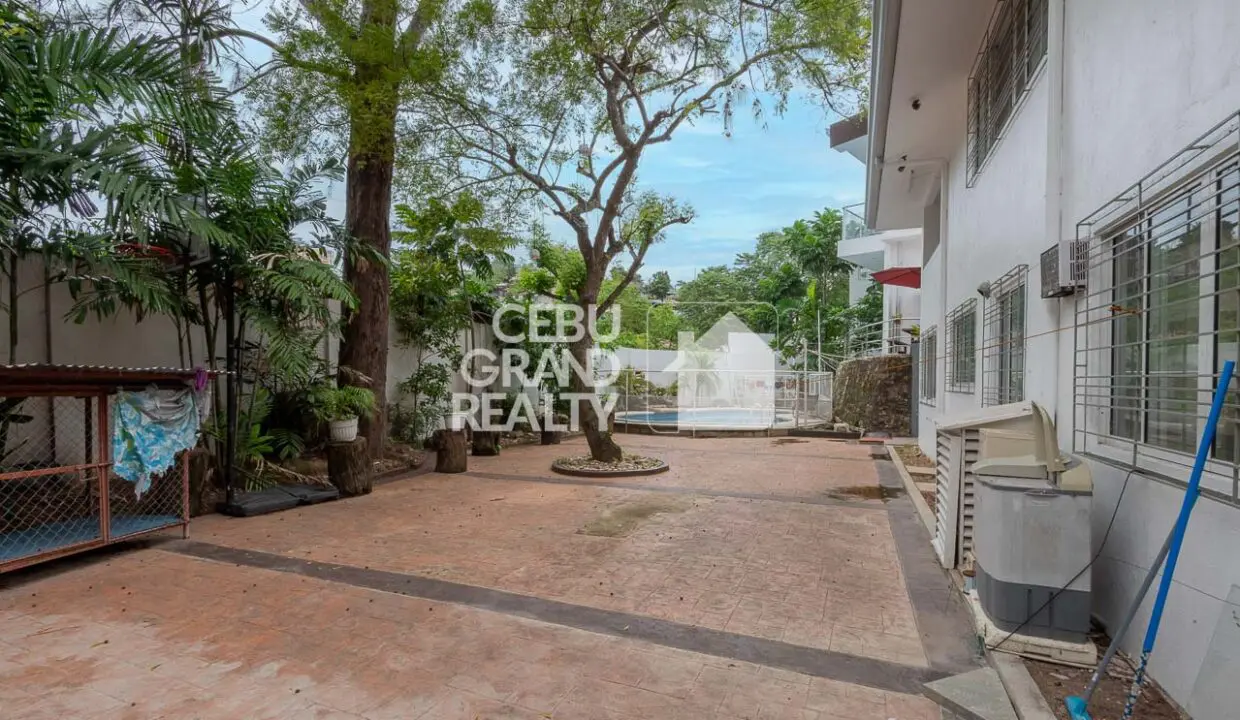 RHNH1 Tranquil House for Rent with Balcony and Pool in Lahug - Cebu Grand Realty 27