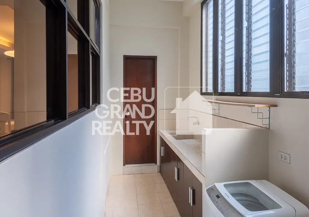 RHSF3 Bright and Stylish Townhouse for Rent in Banilad - Cebu Grand Realty 7