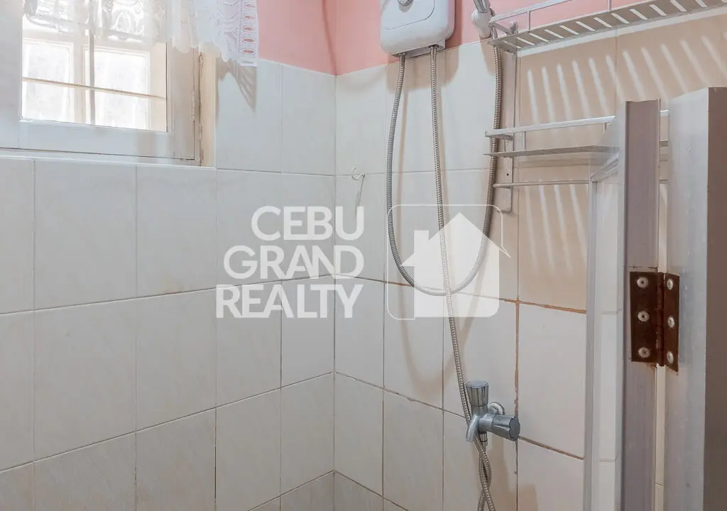 RHSN19 Peaceful and Convenient Family Home in Banilad - Cebu Grand Realty 20