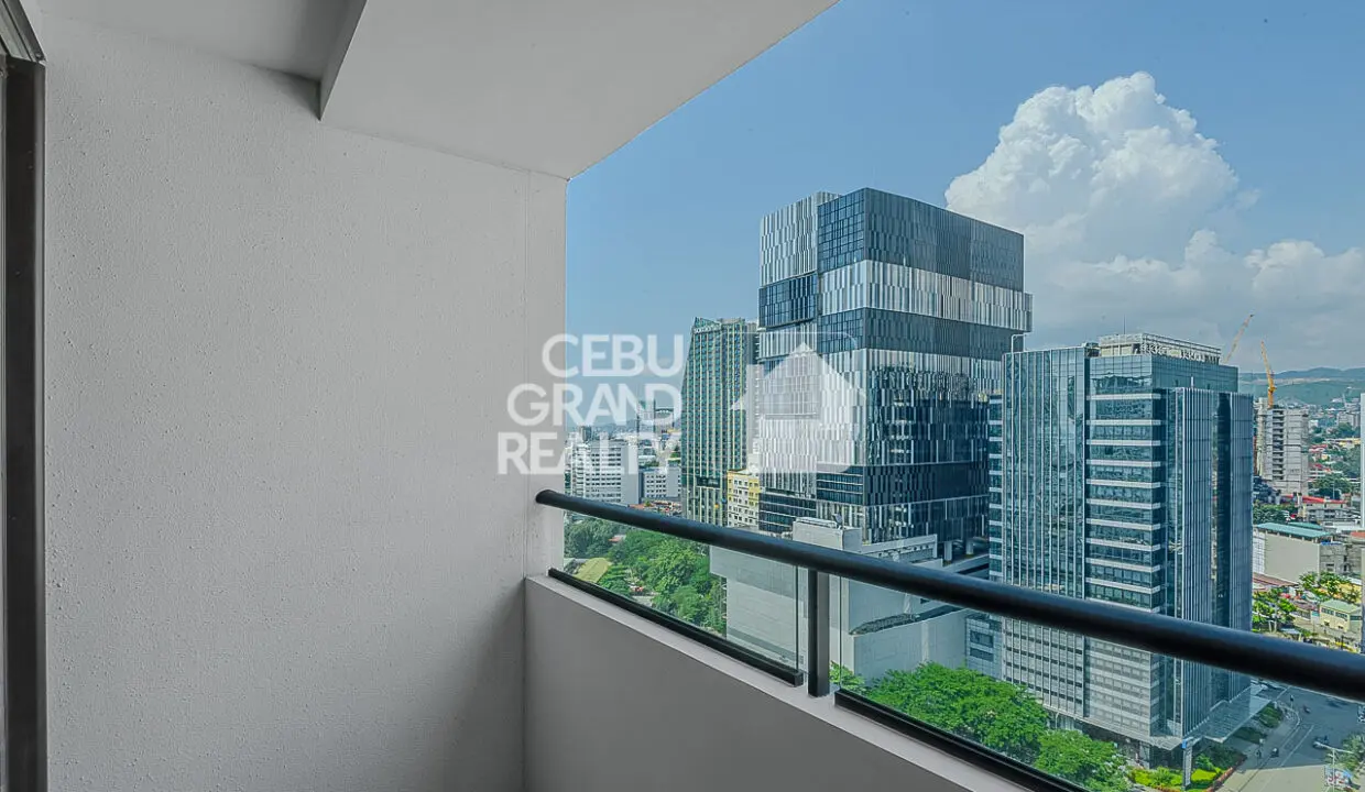 SRBAL21 Premium Condo in The Alcoves with Balcony Views - Cebu Grand Realty 9