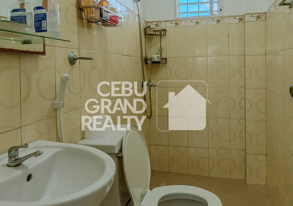 SRBNP1 Family Friendly House with Landscaped Garden in Guadalupe Cebu - Cebu Grand Realty 19