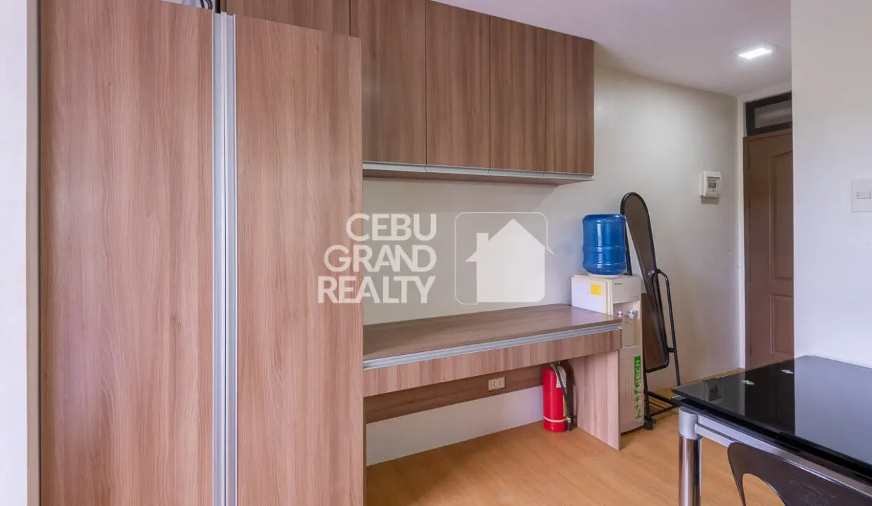 SRBOO2 Cozy and Convenient Studio Condo in One Oasis Cebu - Cebu Grand Realty 9