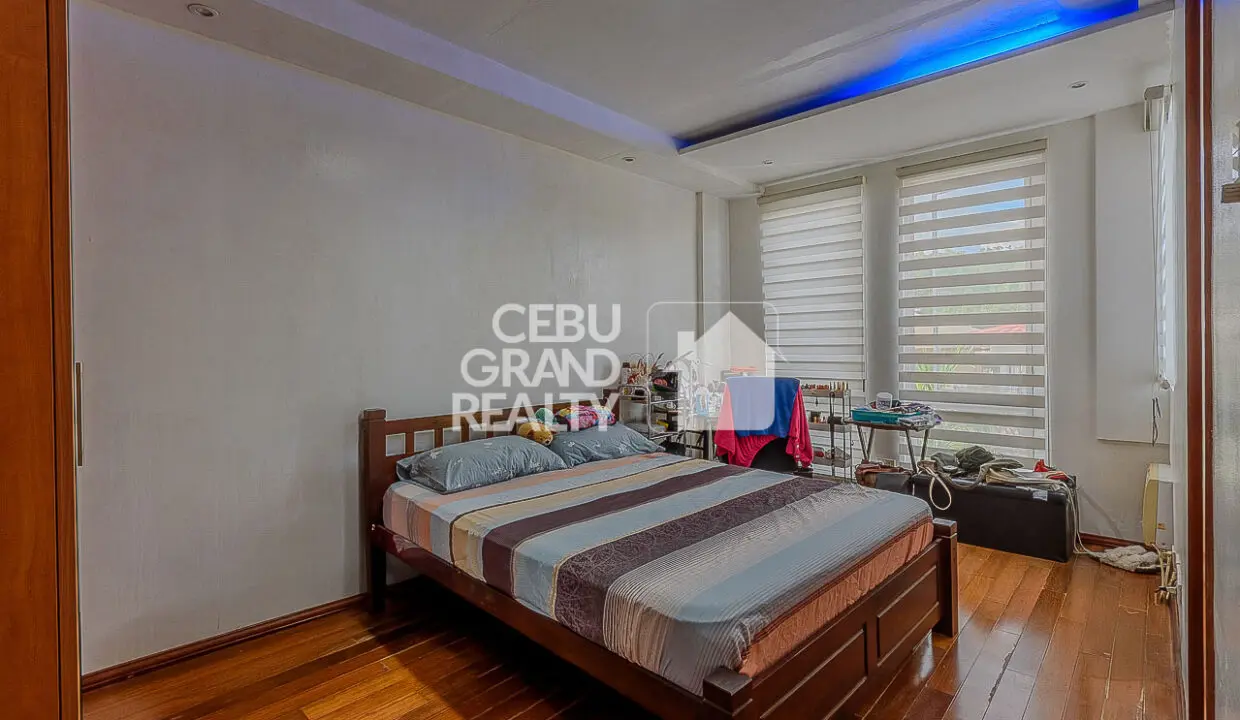 SRBSH7 Stunning House for Sale with Panoramic Views in Talamban - Cebu Grand Realty 12