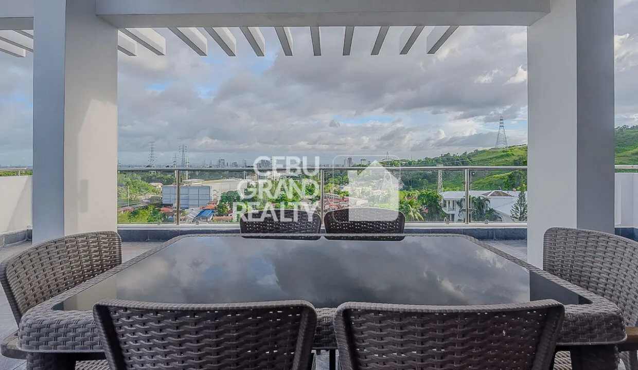 SRBSH7 Stunning House for Sale with Panoramic Views in Talamban - Cebu Grand Realty 16