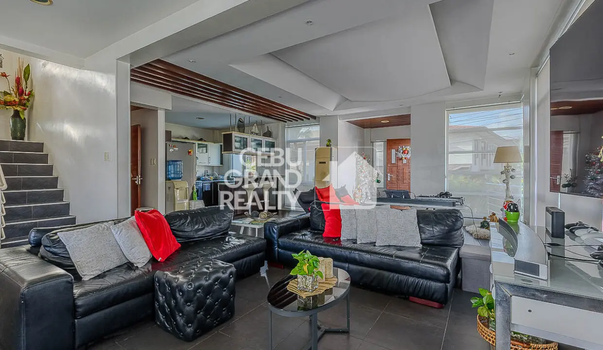 SRBSH7 Stunning House for Sale with Panoramic Views in Talamban - Cebu Grand Realty 4