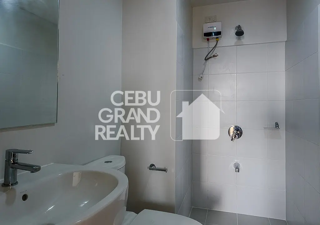 SRBTEG Premium 2 Bedroom Condo with Balcony in Taft East Gate - Cebu Grand Realty 13