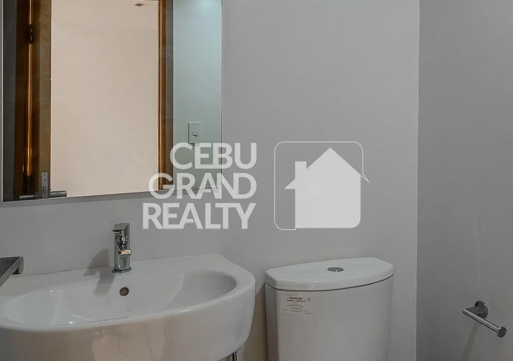 SRBTEG Premium 2 Bedroom Condo with Balcony in Taft East Gate - Cebu Grand Realty 14