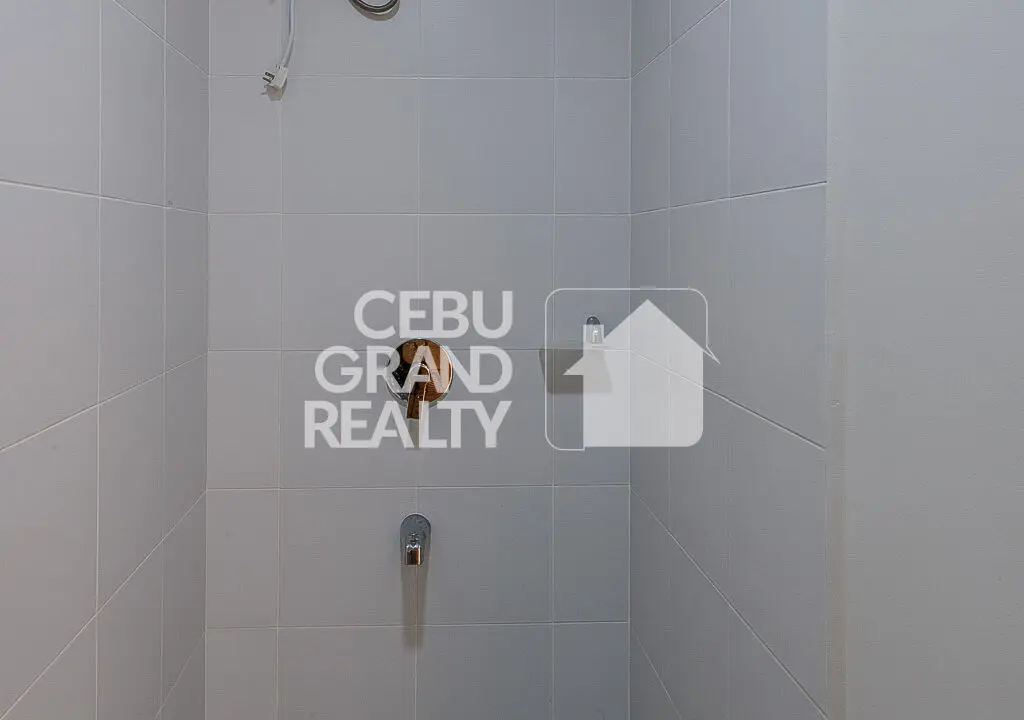 SRBTEG Premium 2 Bedroom Condo with Balcony in Taft East Gate - Cebu Grand Realty 15