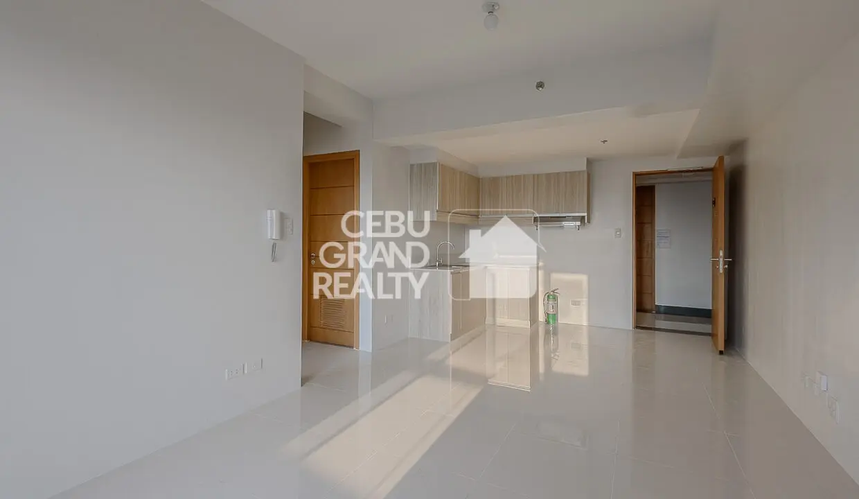 SRBTEG Premium 2 Bedroom Condo with Balcony in Taft East Gate - Cebu Grand Realty 3