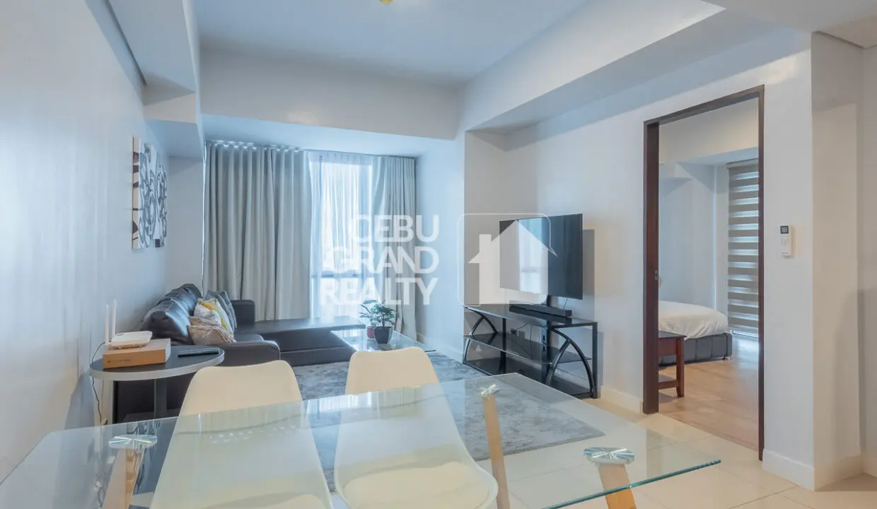 SRBTEP7 Prestigious Condo for Sale at 38th Park Avenue - Cebu Grand Realty 2