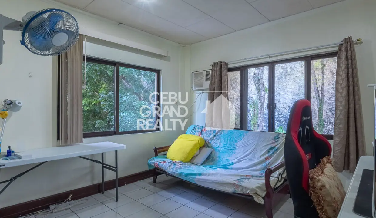 SRBML102 - Elegant Home with Entertainment Room in Maria Luisa Estate Park - Cebu Grand Realty (19)