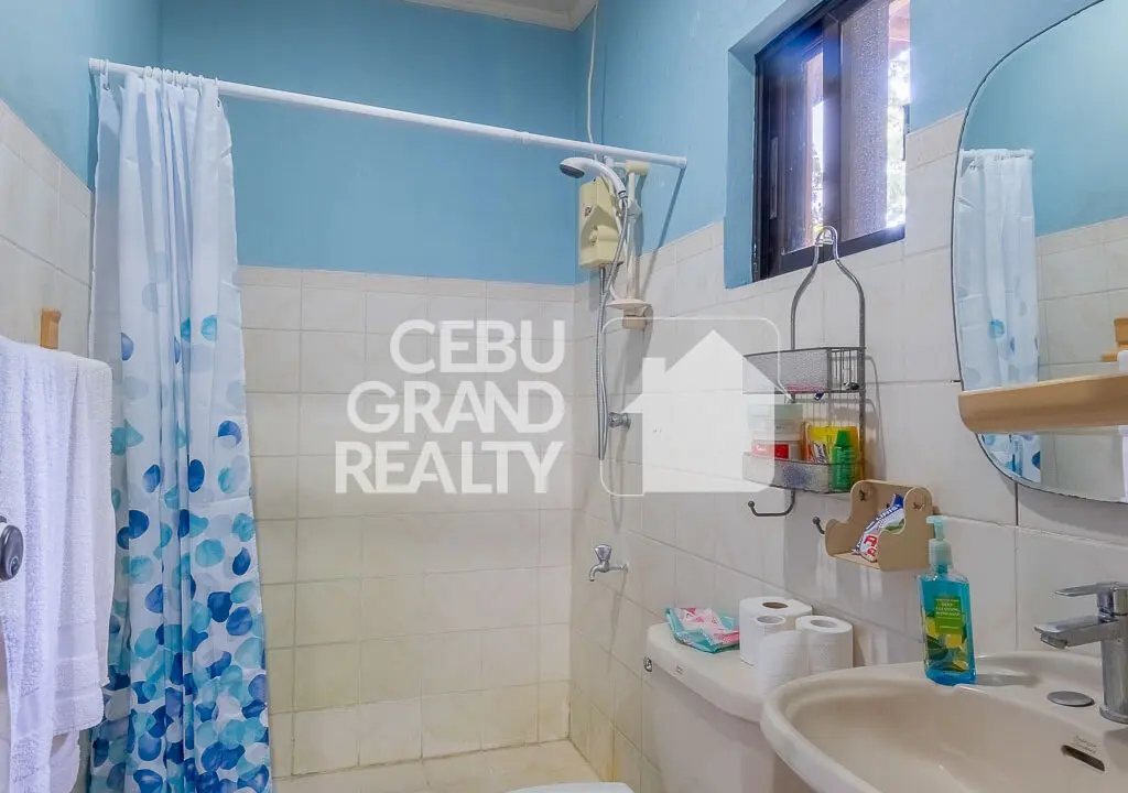 SRBML102 - Elegant Home with Entertainment Room in Maria Luisa Estate Park - Cebu Grand Realty (21)