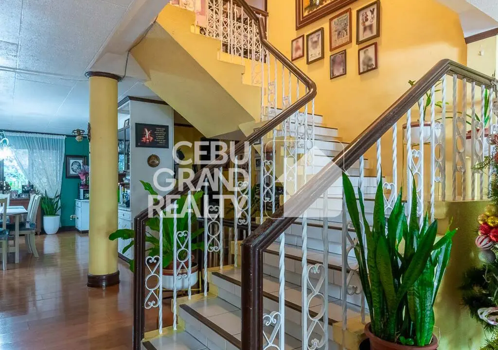 SRBML102 - Elegant Home with Entertainment Room in Maria Luisa Estate Park - Cebu Grand Realty (5)