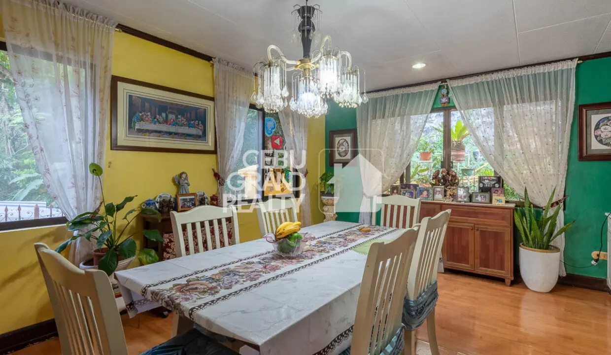 SRBML102 - Elegant Home with Entertainment Room in Maria Luisa Estate Park - Cebu Grand Realty (6)