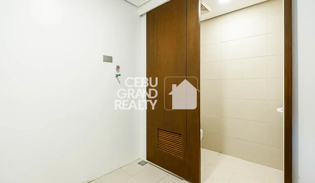 SRBTEP8 Brand New Elegant Condo in 38 Park Avenue with Panoramic Views - Cebu Grand Realty 12