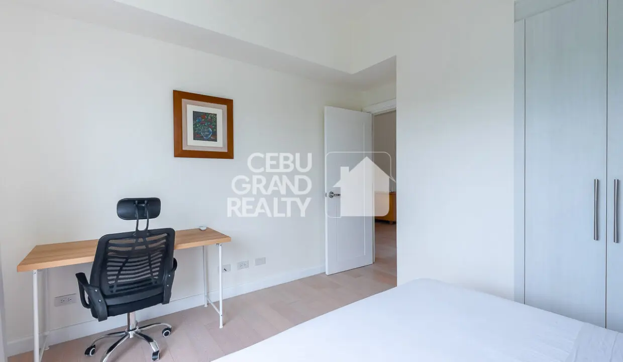 RCTTS45 - Peaceful & Stylish Condo with Nature Views - Cebu Grand Realty (11)