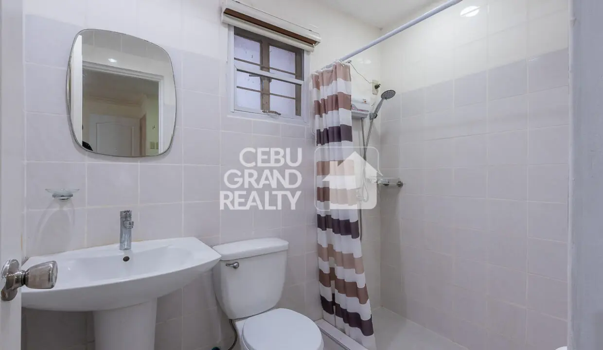 RHPT12 - Charming Townhouse with Functional and Stylish Design (22) - Cebu Grand Realty 1