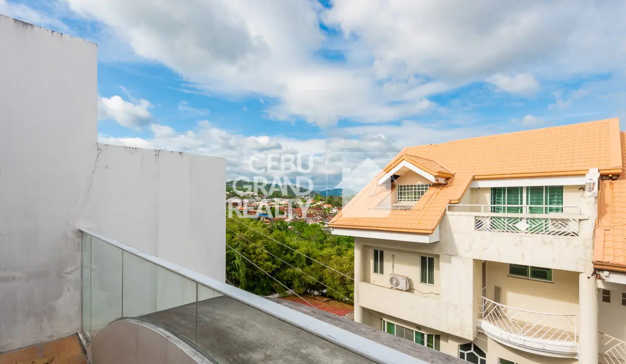 RHPT12 - Charming Townhouse with Functional and Stylish Design (24) - Cebu Grand Realty 1