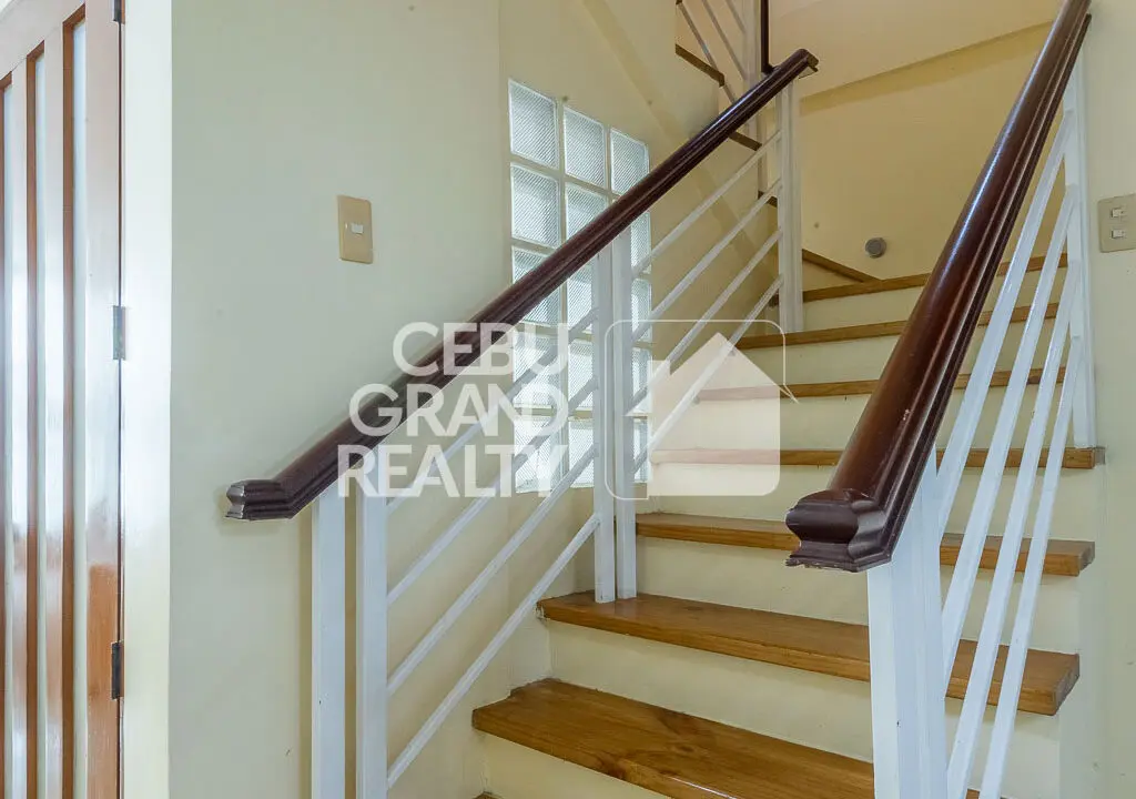 RHPT12 - Charming Townhouse with Functional and Stylish Design (4) - Cebu Grand Realty 1