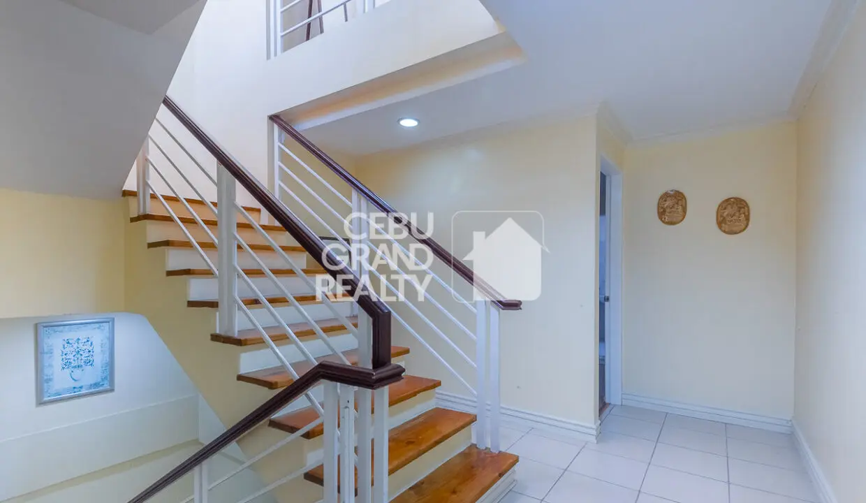 RHPT12 - Charming Townhouse with Functional and Stylish Design (5) - Cebu Grand Realty 1