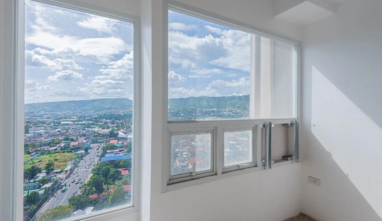 SRBCS1 - Minimalist High-Rise Living with Open Spaces - Cebu Grand Realty (4)