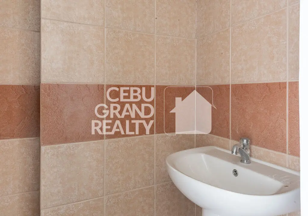 SRBCS2 - Modern High Rise Condo with Stunning City Views - Cebu Grand Realty (7)