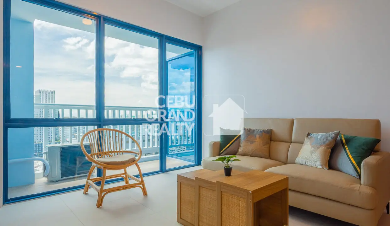 RCTEP8 - A Rare Find Chic and Cozy Condo with Amazing Views - Cebu Grand Realty (4)